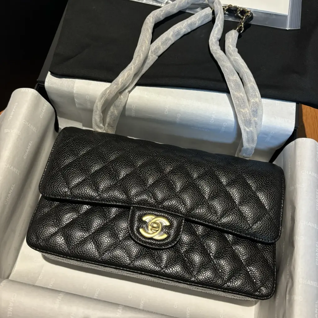 Black caviar CF25 replica front view inside a presentation box